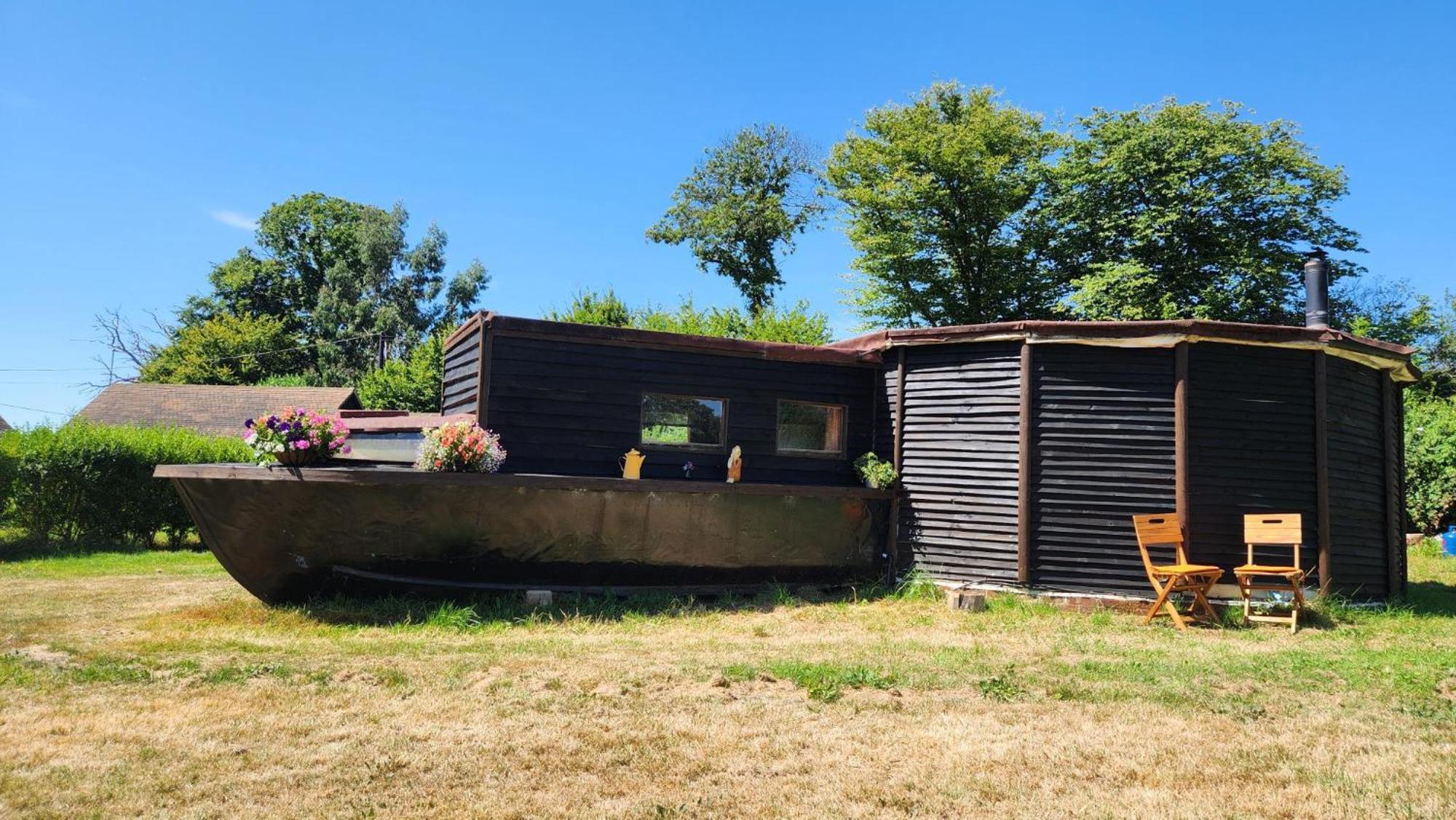 Bed and Breakfast Vigo Retreat Boat Yurt Wrotham Exteriér fotografie